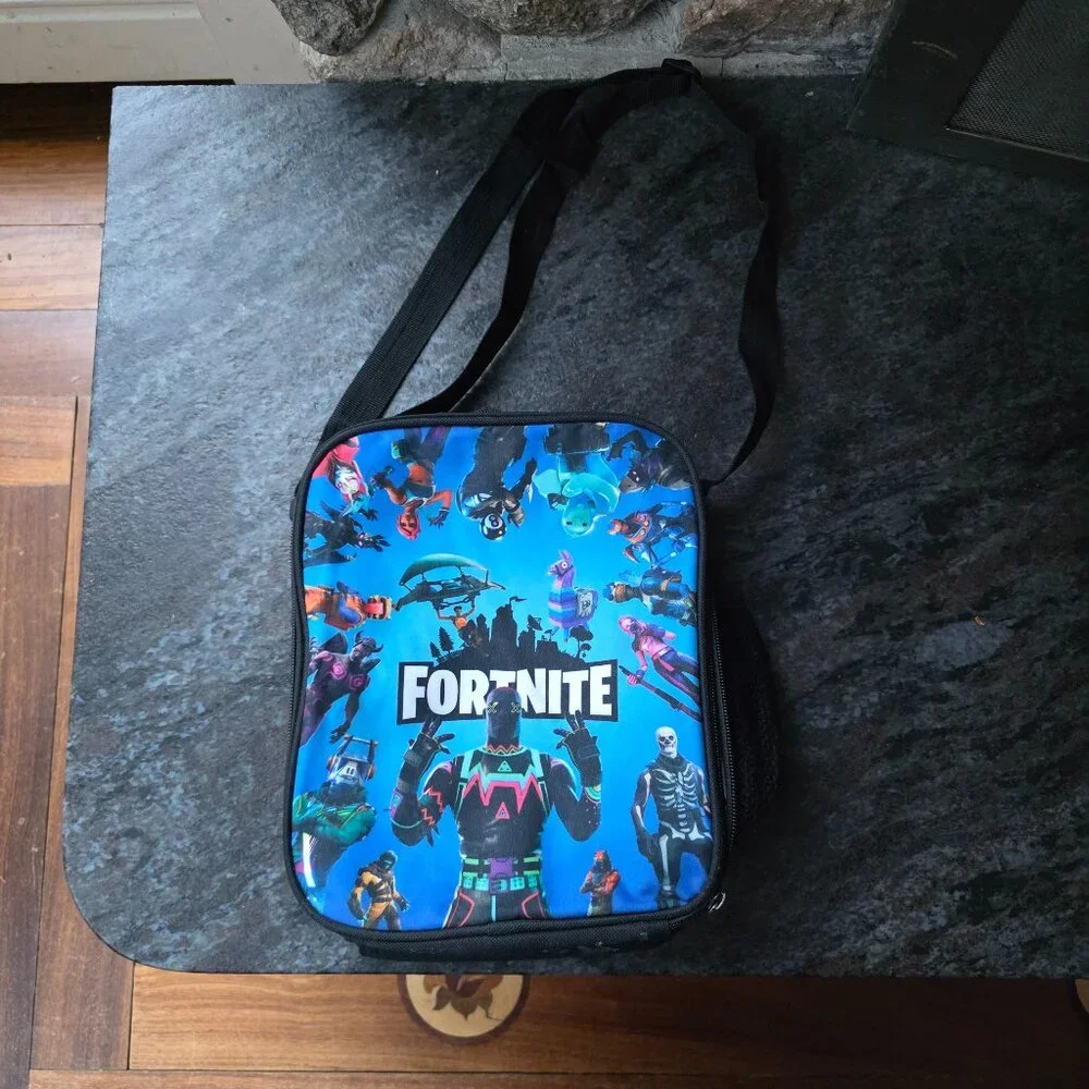 Fortnite Shoulder Strap Soft Lunchbox